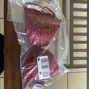 Victoria’s Secret wear everywhere super push up